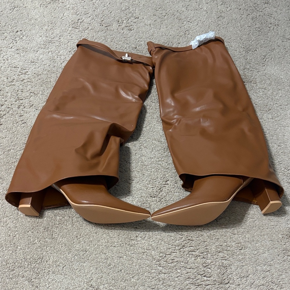 Chic Tan Women's Boots